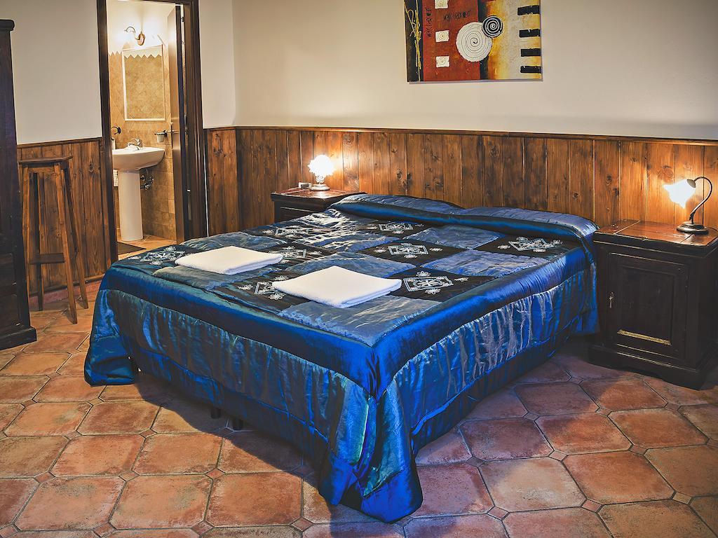 Bed And Breakfast Ichnos Cala Gonone Kamer foto